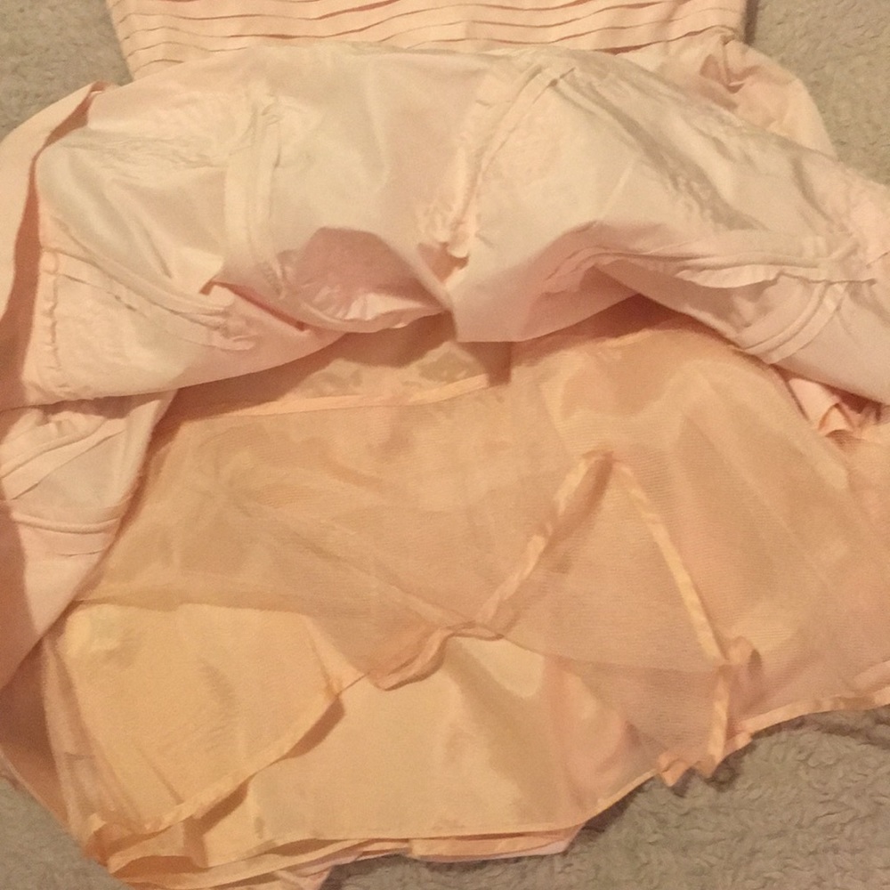 Dress - Picture 5 of 5